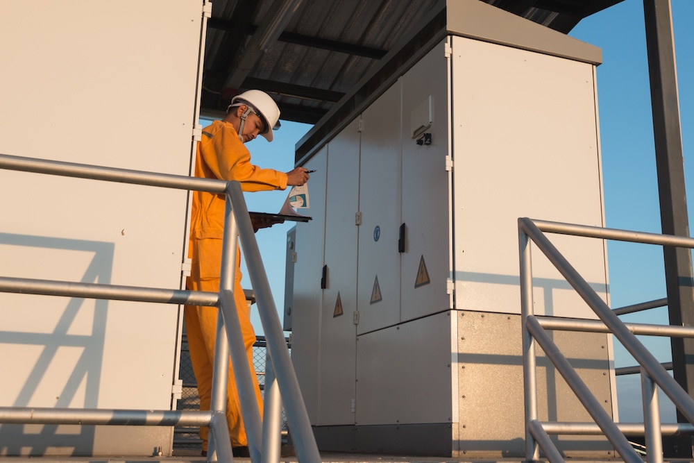 Ingénieur travaillant sur la prévention et la maintenance